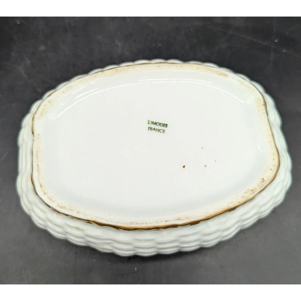 Vintage‎ Limoges Porcelain Basketweave Trinket Dresser Box While 5.25